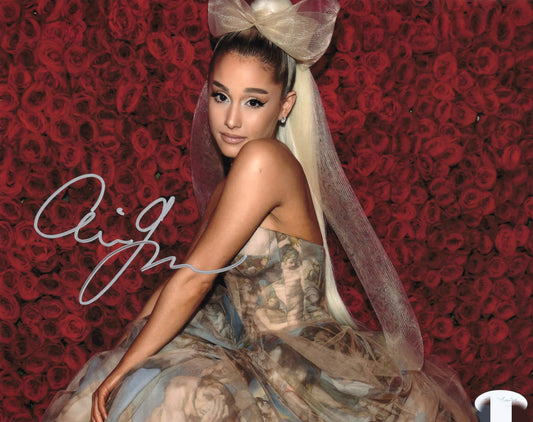 Ariana Grande Autograph 8X10 Photo JSA COA - Premium 签名照 from Autographspace - Just $288.00! Shop now at Autographspace