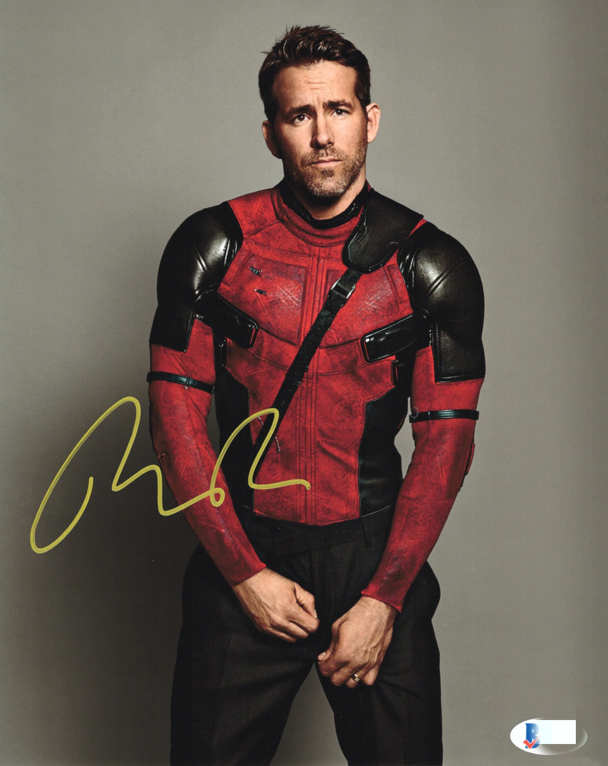 Ryan Reynolds Autograph 8X10 Photo PSADNA COA - Premium Autographs from Autographspace - Just $380.00! Shop now at Autographspace