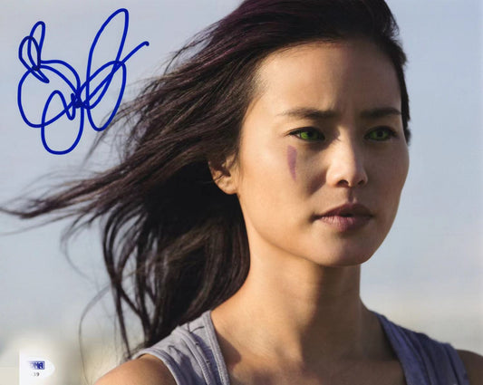 Jamie Chung Autograph 8X10 Photo PSADNA COA - Premium 签名照 from Autographspace - Just $190.00! Shop now at Autographspace