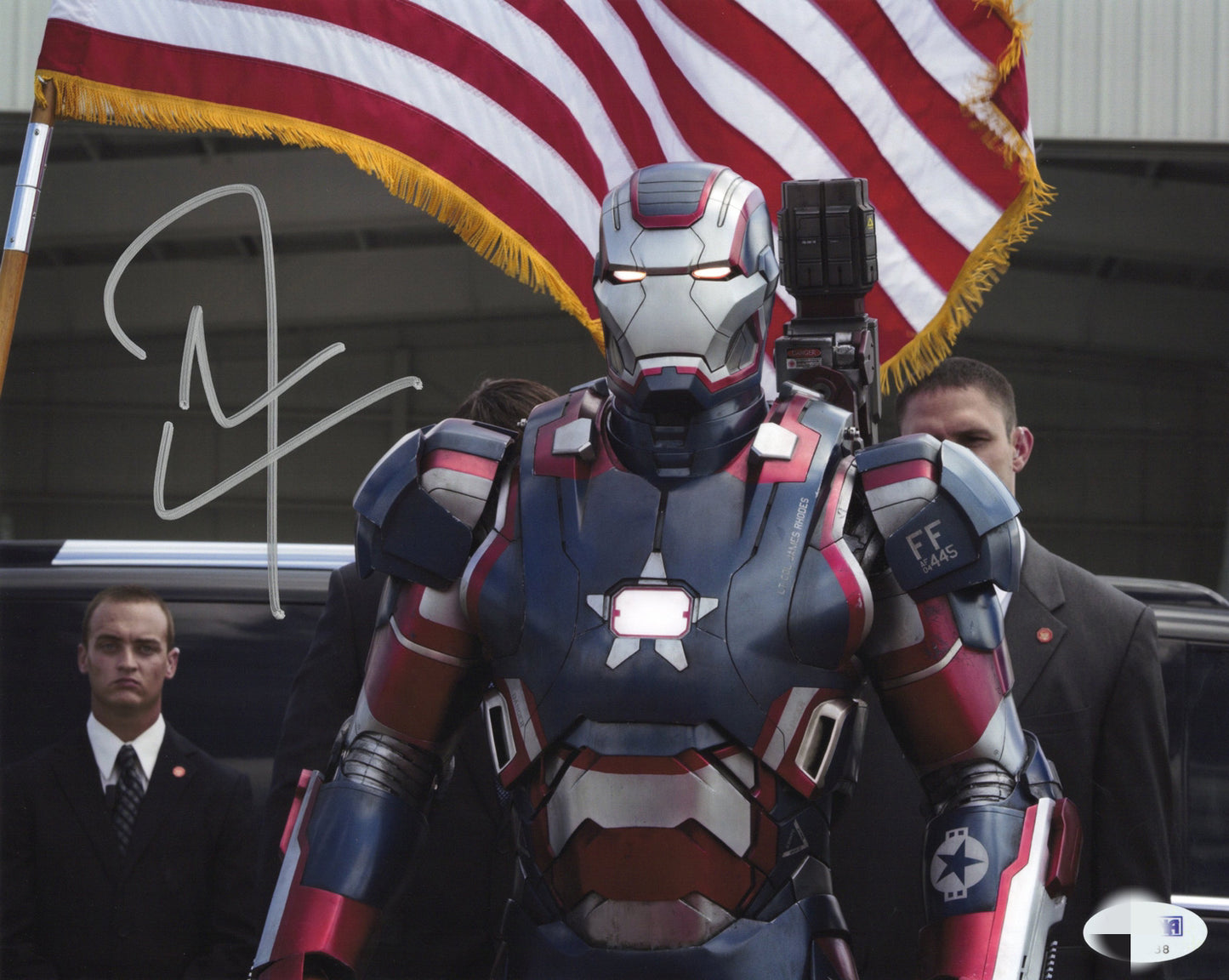 Don Cheadle Autograph 8X10 Photo PSADNA COA - Premium 签名照 from Autographspace - Just $200.00! Shop now at Autographspace